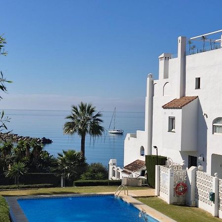 Апартаменти Front Sea View Penthouse Естепона Екстер'єр фото