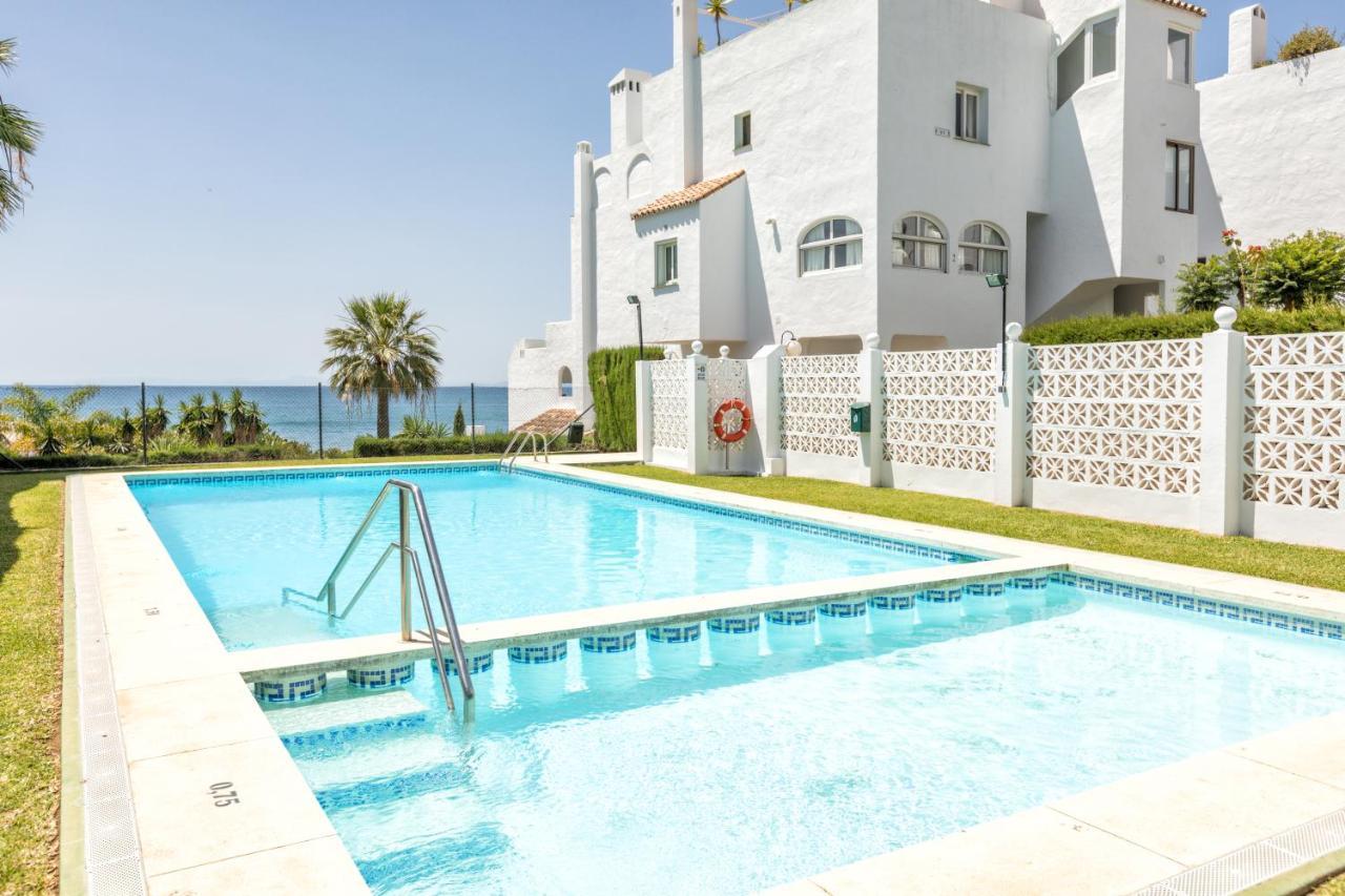 Апартаменти Front Sea View Penthouse Естепона Екстер'єр фото