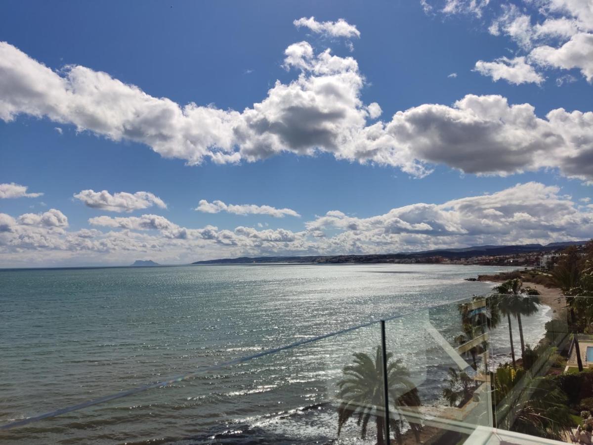 Апартаменти Front Sea View Penthouse Естепона Екстер'єр фото