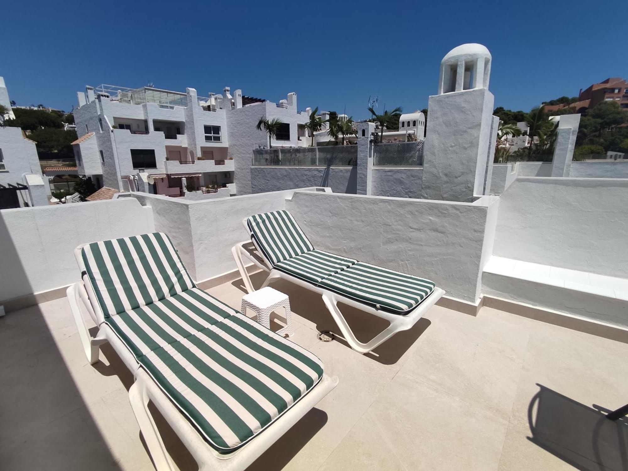 Апартаменти Front Sea View Penthouse Естепона Екстер'єр фото